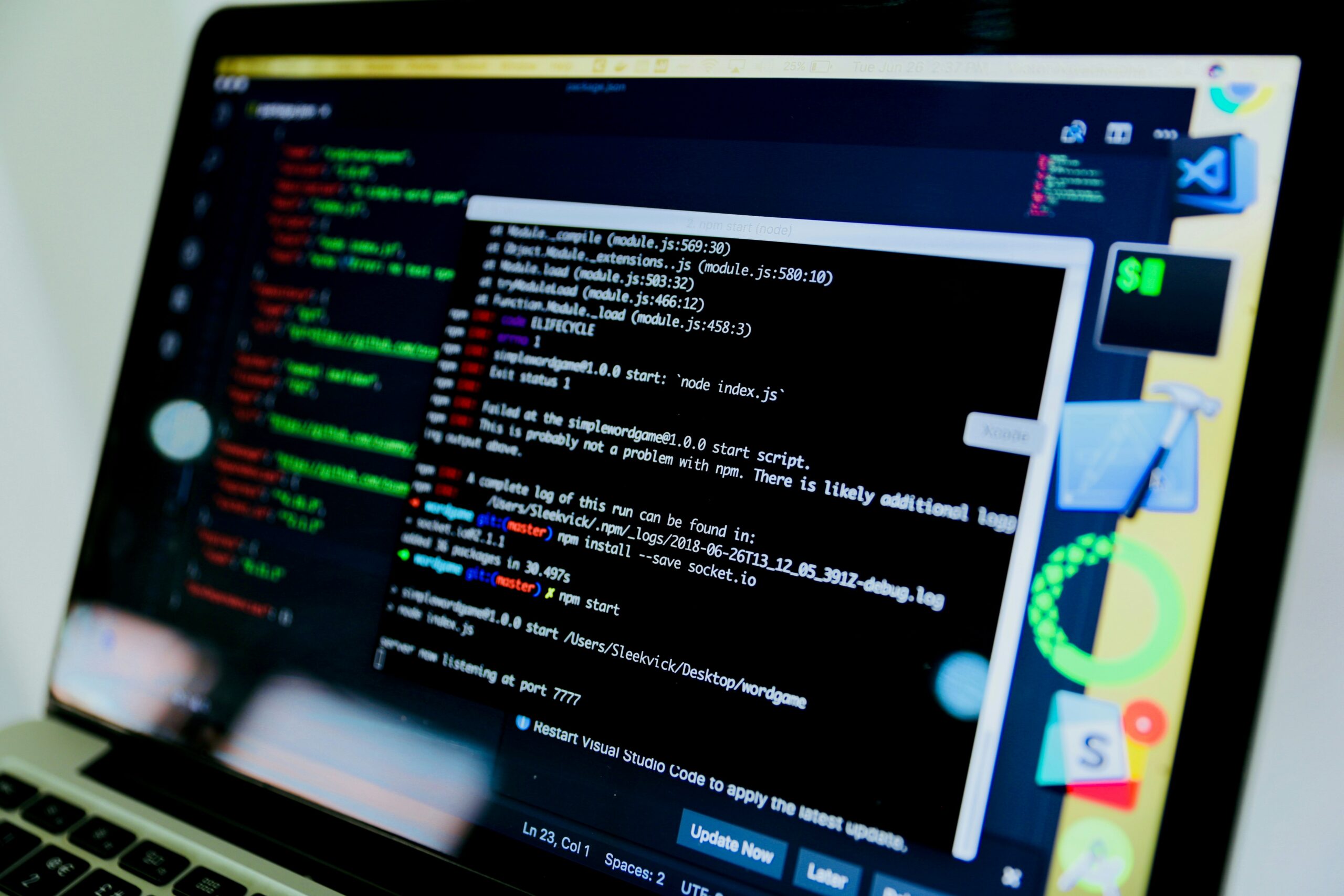 AI 生成程式碼的資安風險 — Photo from Unsplash